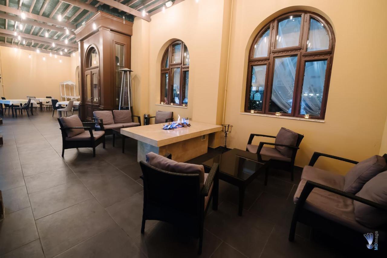 Hotel La Belle Epoque Petroşani Eksteriør bilde