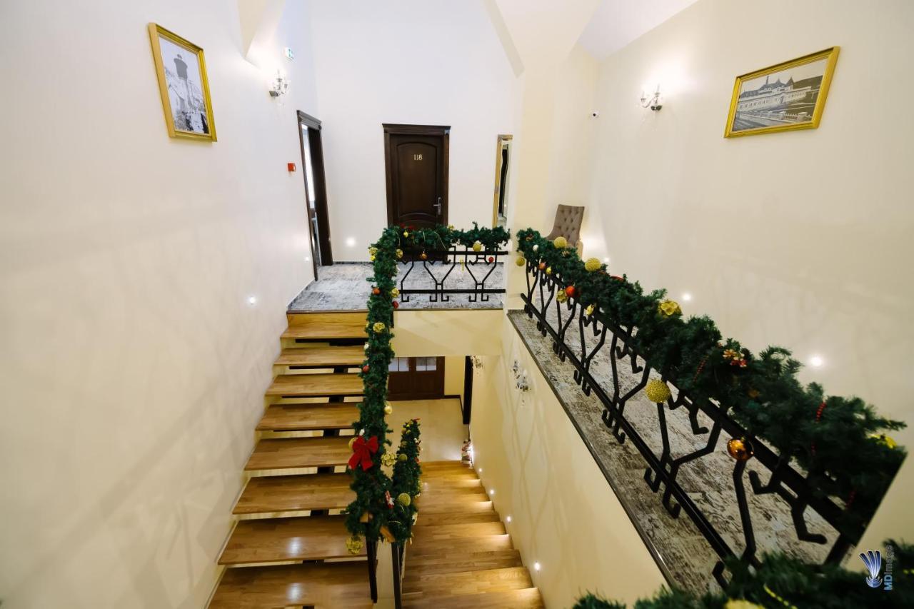 Hotel La Belle Epoque Petroşani Eksteriør bilde